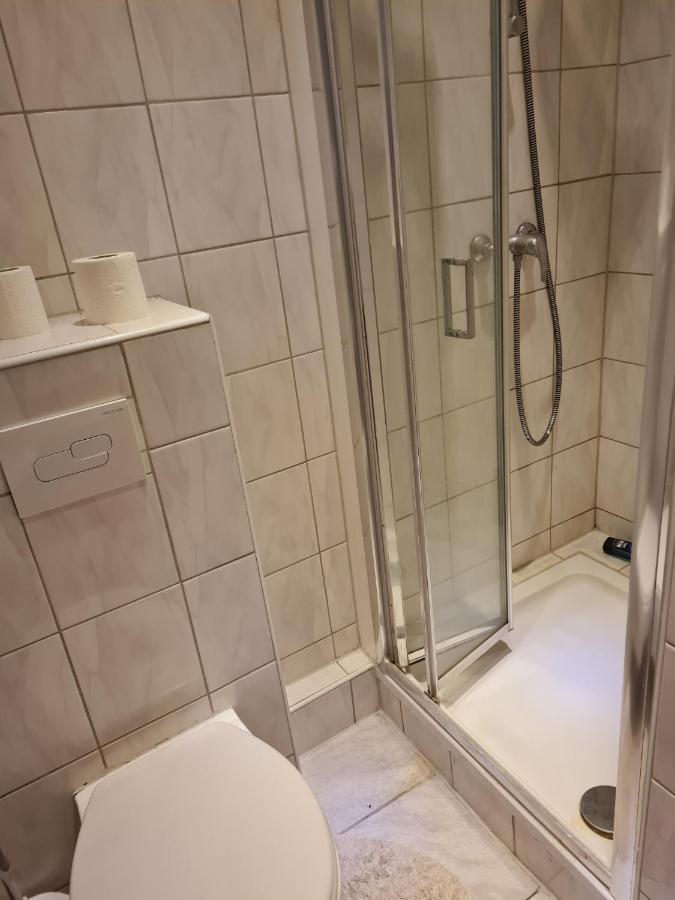 Hannover-linden, Falkenstr.1 Ap. 1 *